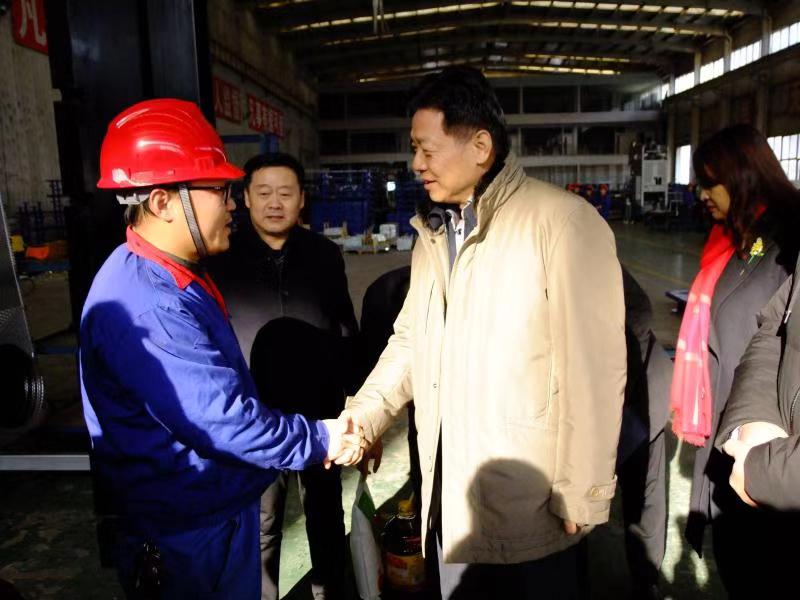 济南市总工会常务副主席傅金峰到安博在线集团走访慰问