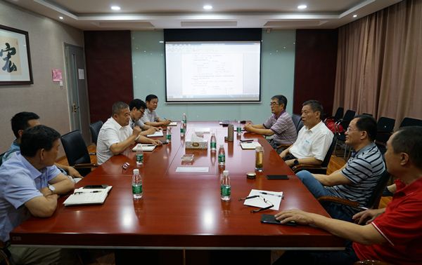 区政协主席张昭森到安博在线集团调研